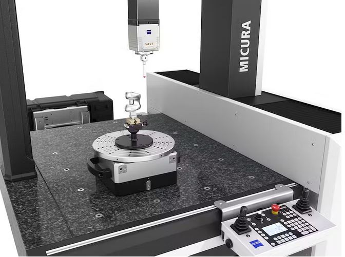 More flexibility with ZEISS rotary table