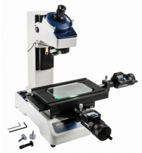 Mitutoyo Toolmaker's Microscope 176-821A